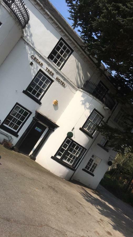 Cedar Tree Hotel Rugeley Exterior photo